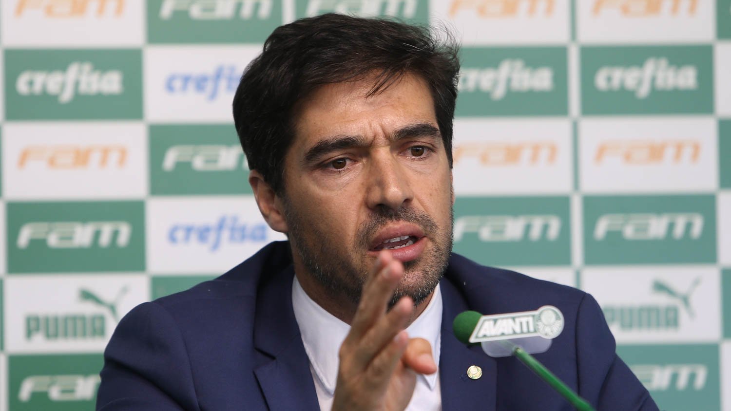 Sem espaço com Abel, atacante é negociado com o Changchun Yatai, da China; Palmeiras receberá R$ 22 milhões nas tratativas 8 Sem espaço com Abel, atacante é negociado com o Changchun Yatai, da China; Palmeiras receberá R$ 22 milhões nas tratativas
