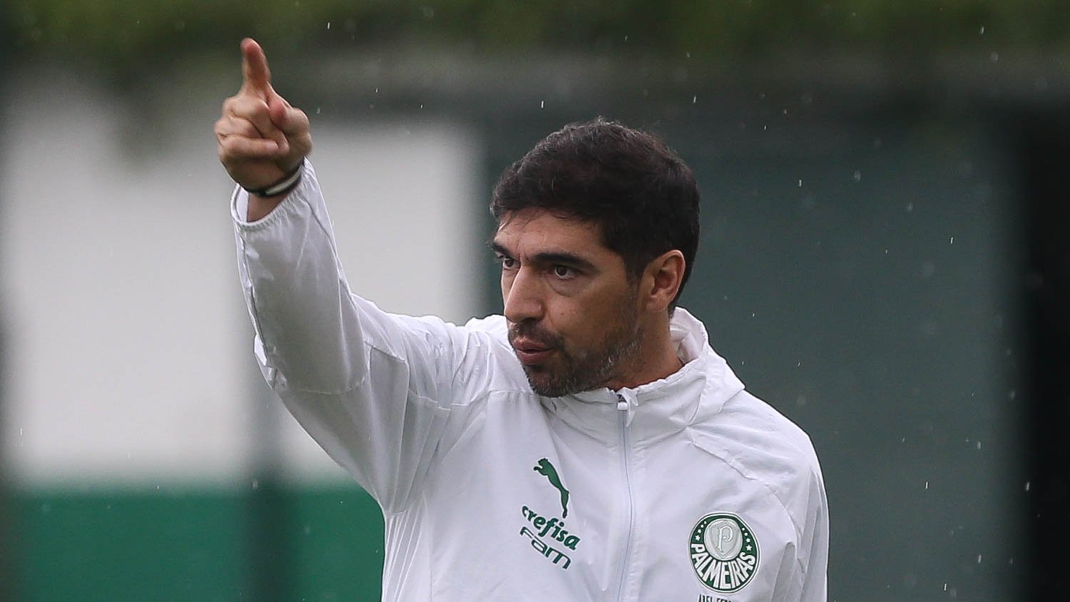 Abel Ferreira não perde o foco, aciona Galiotte e Palmeiras 'corre contra o tempo' para fechar com duas contratações 1 abel ferreira 1 1