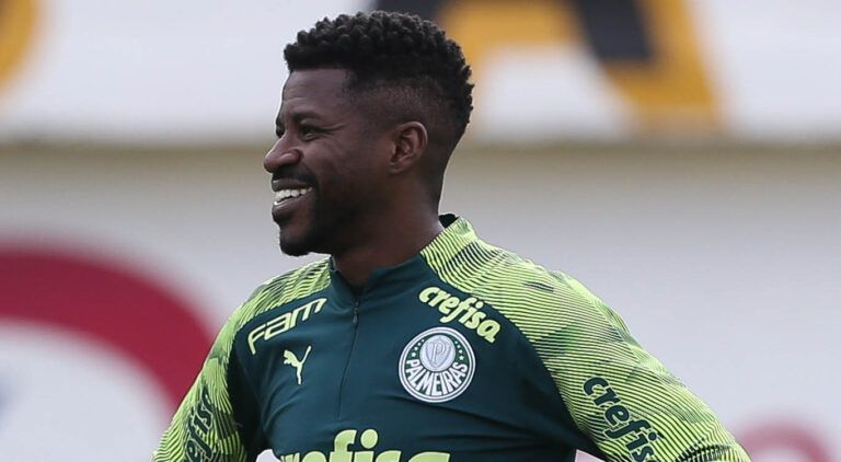 Ramires surpreende e rasga elogios a quarteto do Palmeiras: “Não deixam a desejar”