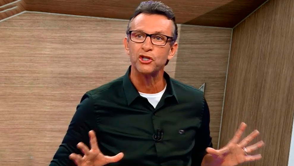 Neto elogia atacante que está na mira do Palmeiras: “Ele é bom de bola”