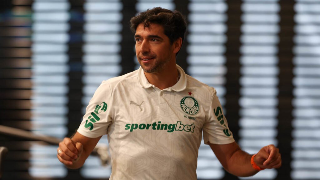 "É um cara que..."; Jornalista pede saída de Abel do Palmeiras e vai além 1 Abel Ferreira. Foto: Cesar Greco/Palmeiras