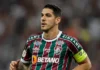 Chegada de Nino pode definir saída de zagueiro badalado do Palmeiras para o Internacional Foto: Thiago Ribeiro/AGIF - Zagueiro Nino é um dos alvos do Palmeiras.