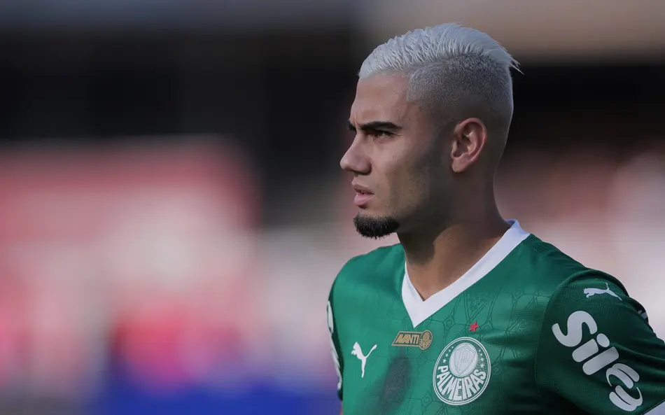 Alvo da Arábia Saudita, Andreas Pereira toma decisão sobre futuro no Palmeiras 3 Andreas Pereira, do Palmeiras, chama a atenção de times da Arábia Saudita. Foto: Ettore Chiereguini/AGIF