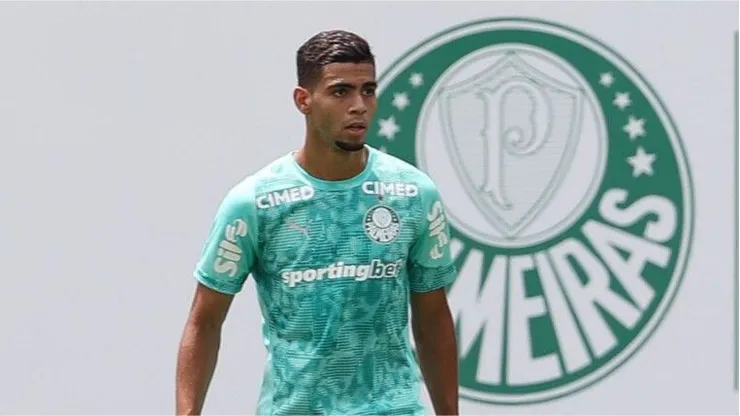 Lateral Arthur vem sendo elogiado no Palmeiras.