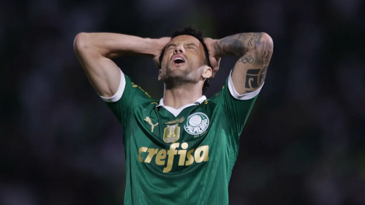 Felipe Anderson gera frustação no Palmeiras e diretoria encaminha decisão nos bastidores 1 Mesmo com o respaldo alviverde, Felipe Anderson não consegue decolar. Foto: Ettore Chiereguini/AGIF
