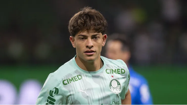 Giay, do Palmeiras, vira alvo do mercado. Foto: Anderson Romão/AGIF