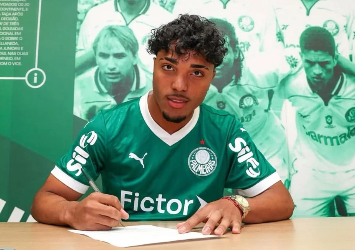 Nicola traz exclusiva: West Ham, da Inglaterra, busca acerto com atacante do Palmeiras 2 Heitor, atacante do Palmeiras, está na mira da Inglaterra. (Foto: Divulgação/ Palmeiras)