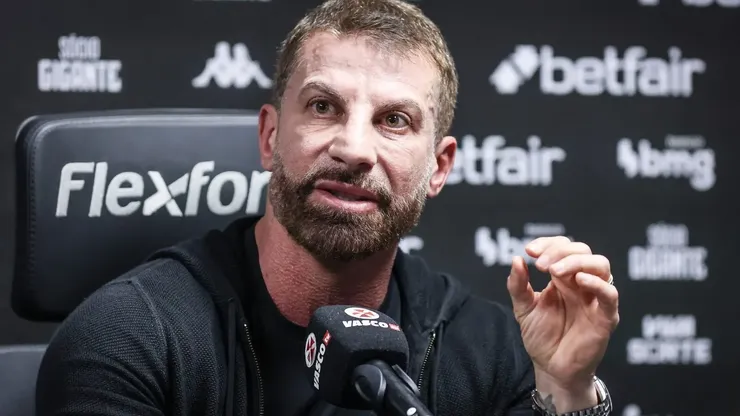 Vasco de Pedrinho acerta com alvo do Palmeiras. (Foto: Dikran Sahagian/Vasco)