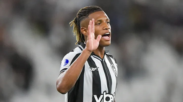 Danilo terá que decidir entre Palmeiras e Flamengo caso as ofertas do futebol europeu não sejam tão favoráveis. Foto: Thiago Ribeiro/AGIF